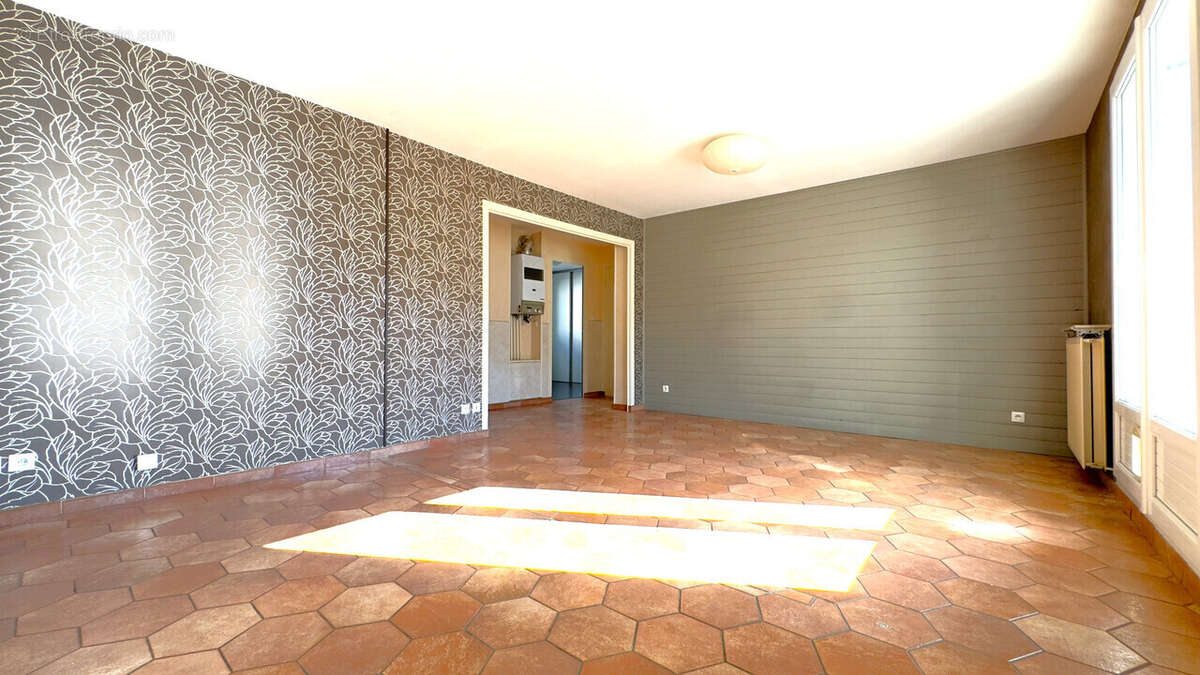 Appartement à FONTAINE