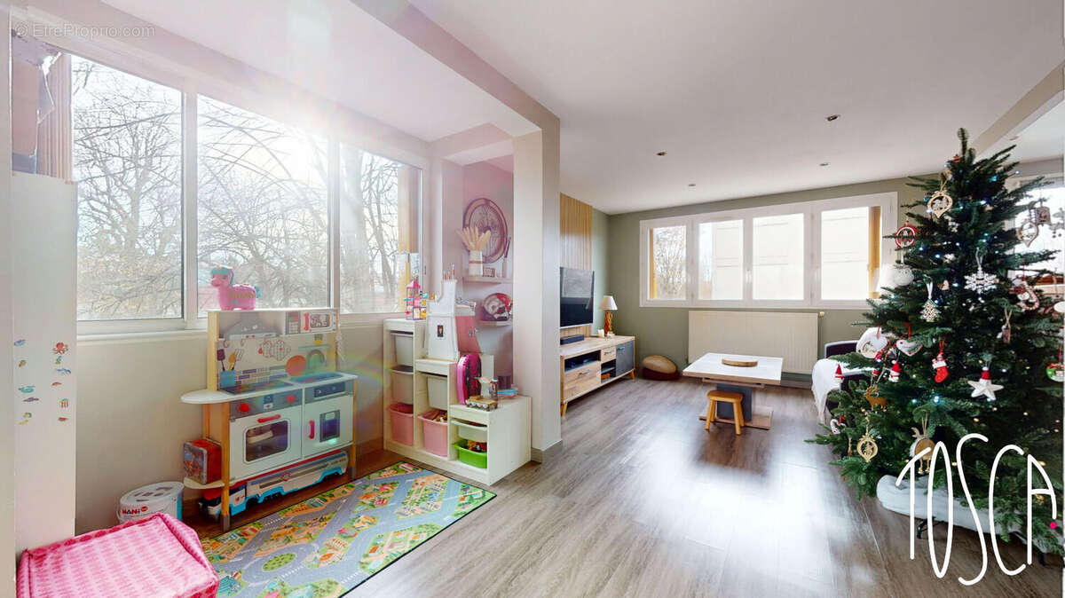 Appartement à THIAIS