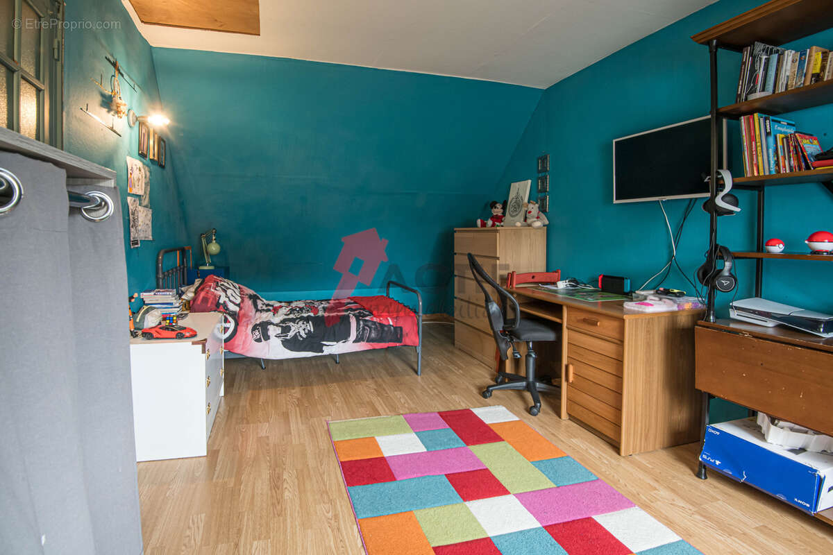 Maison à COURCOURONNES