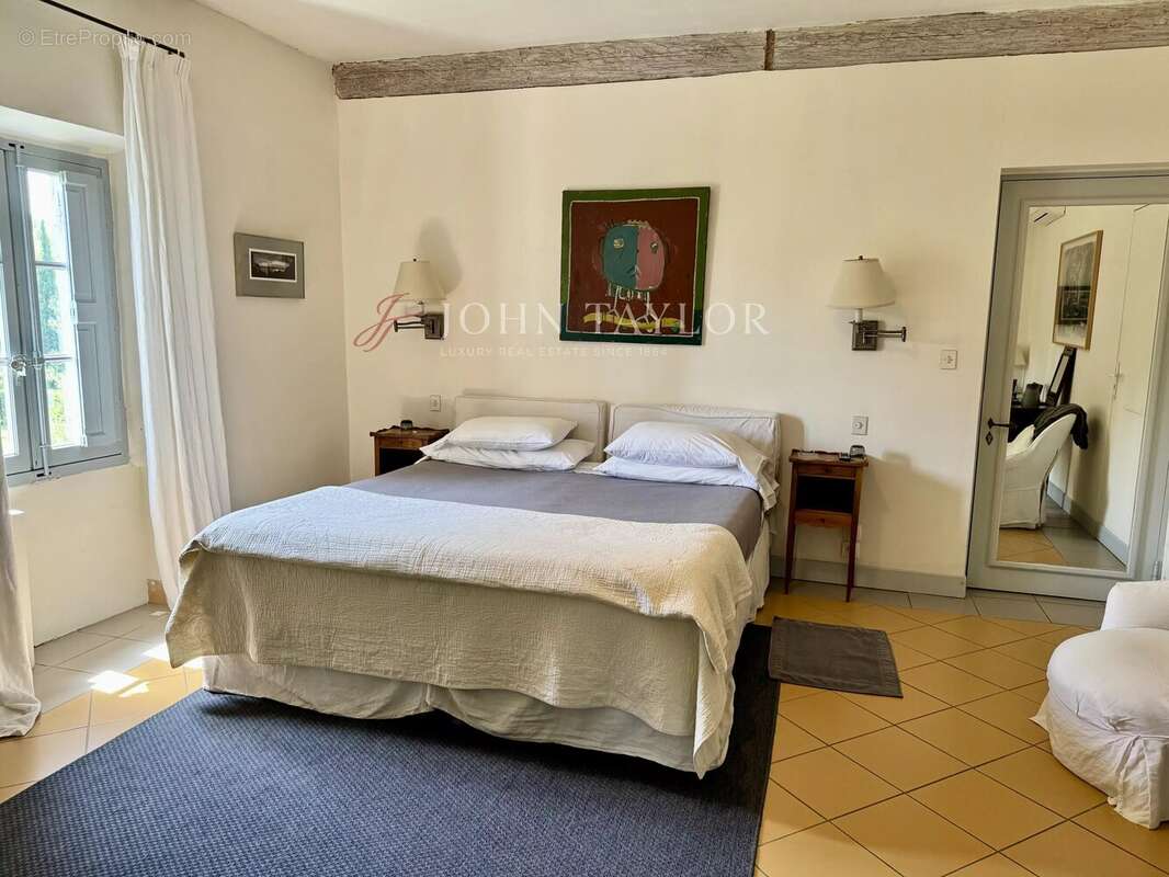 Vente bastide authentique du XVIe siècle – Cœur du Port de Sorgues - photo 11