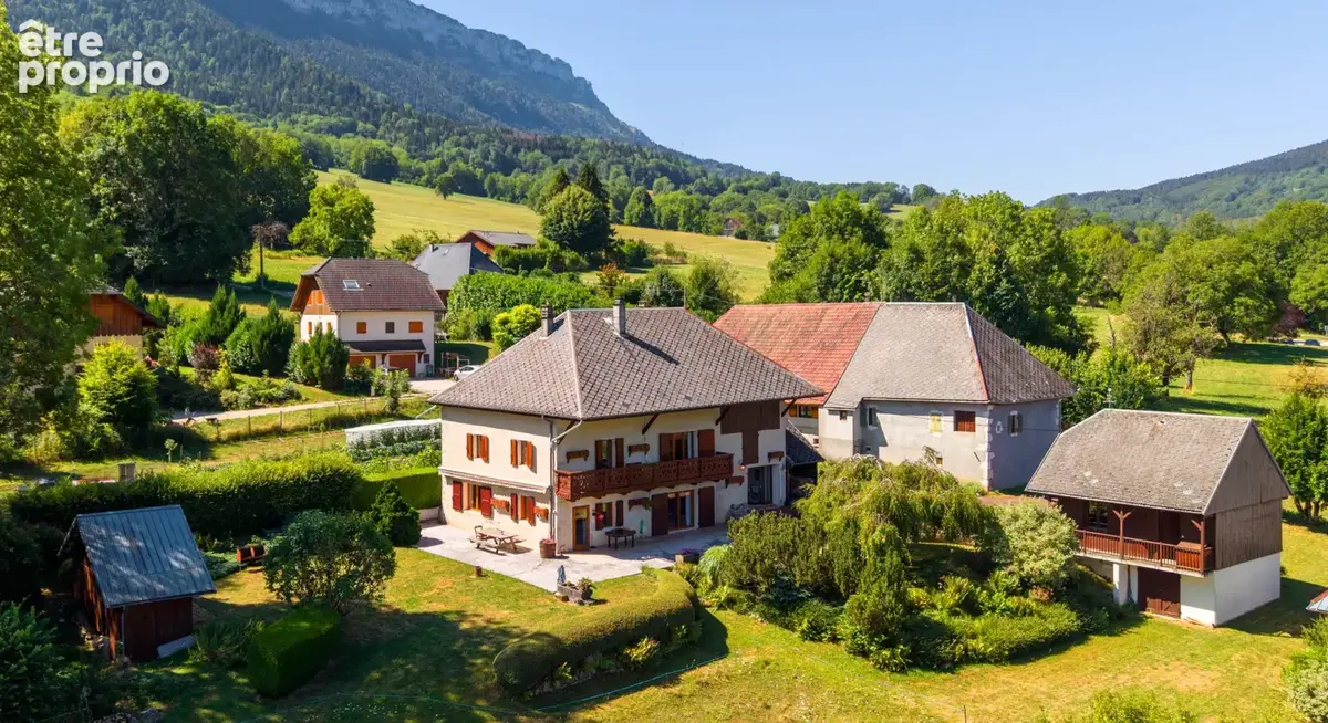 Photo Maison à Le Noyer au prix de 719 000€
