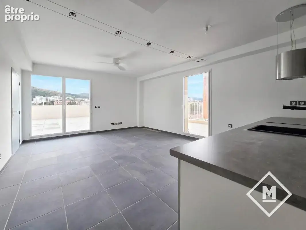 Superbe appartement type 4 pièces dernier étage Marseille 9ème, Le Cabot - photo 9