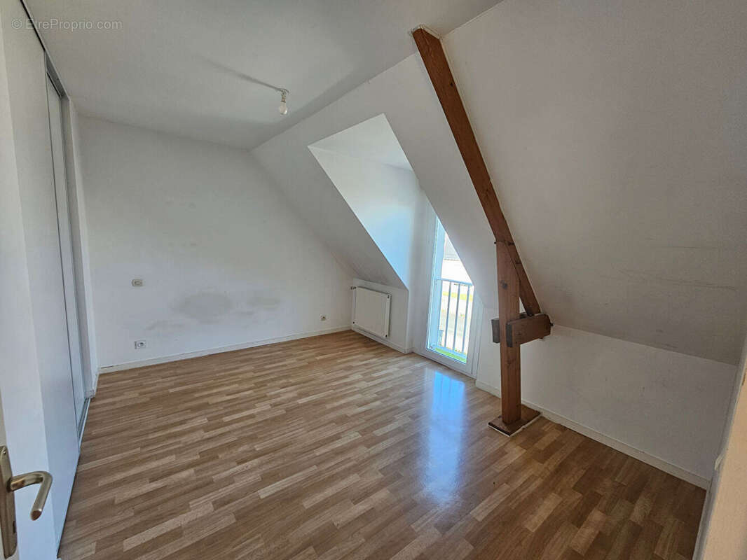 Maison à YFFINIAC