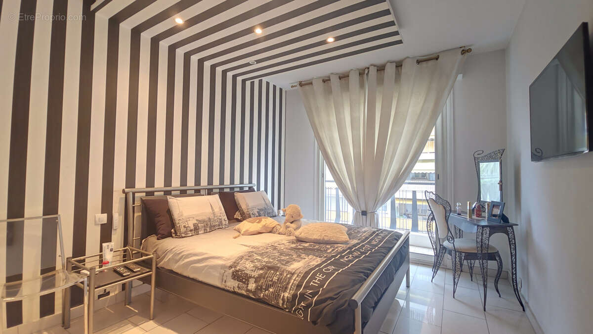 Appartement à LE CANNET