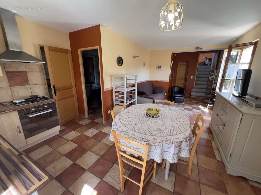 Maison à CHEVAL-BLANC