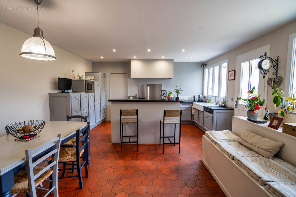 Maison à MAROLLES-EN-HUREPOIX