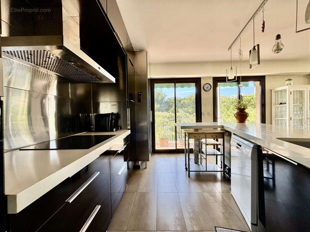 Appartement à MARSEILLE-9E