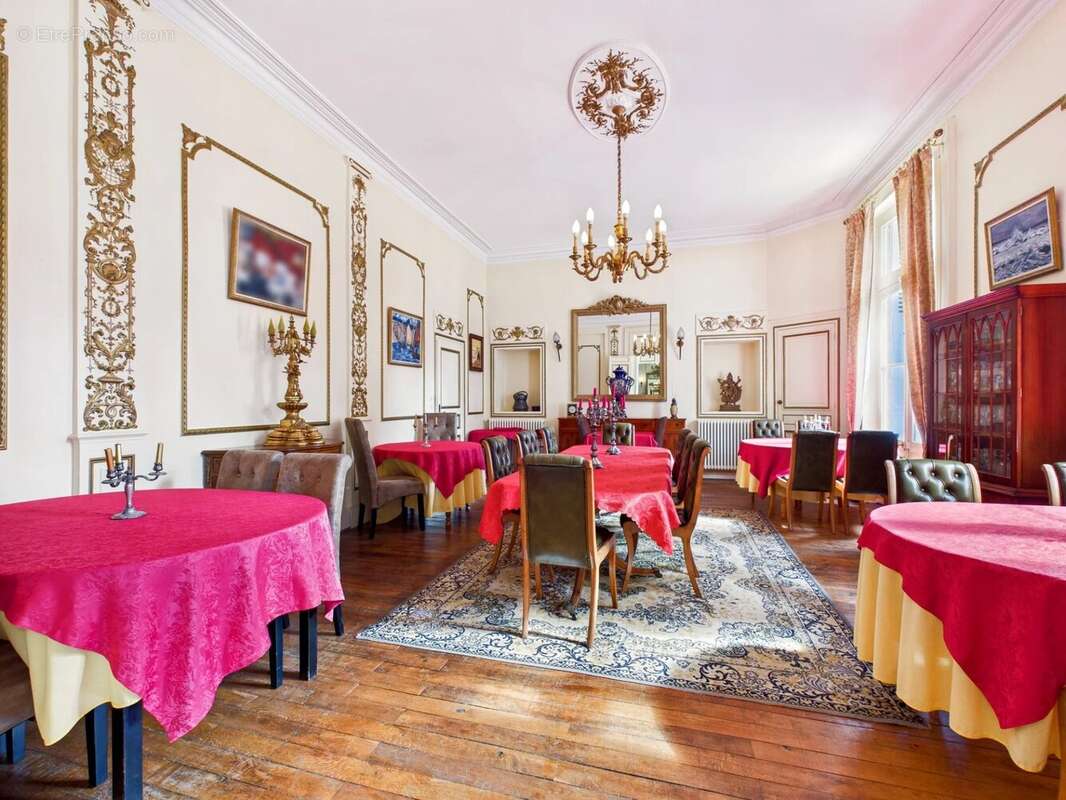 Maison à TOURNON-SAINT-PIERRE