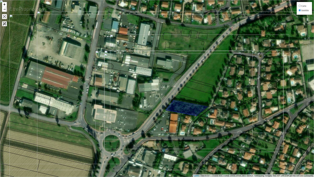 Terrain à PONT-DU-CHATEAU