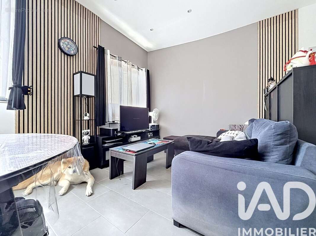 Photo 2 - Appartement à SAULX-LES-CHARTREUX