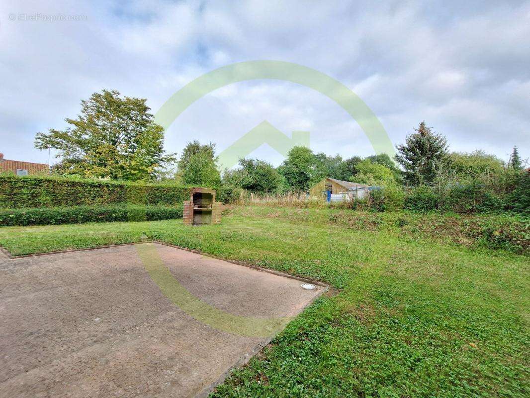 Maison à NEUVILLE-EN-AVESNOIS