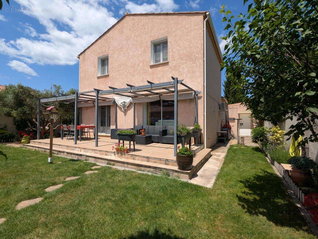 Maison à REDESSAN
