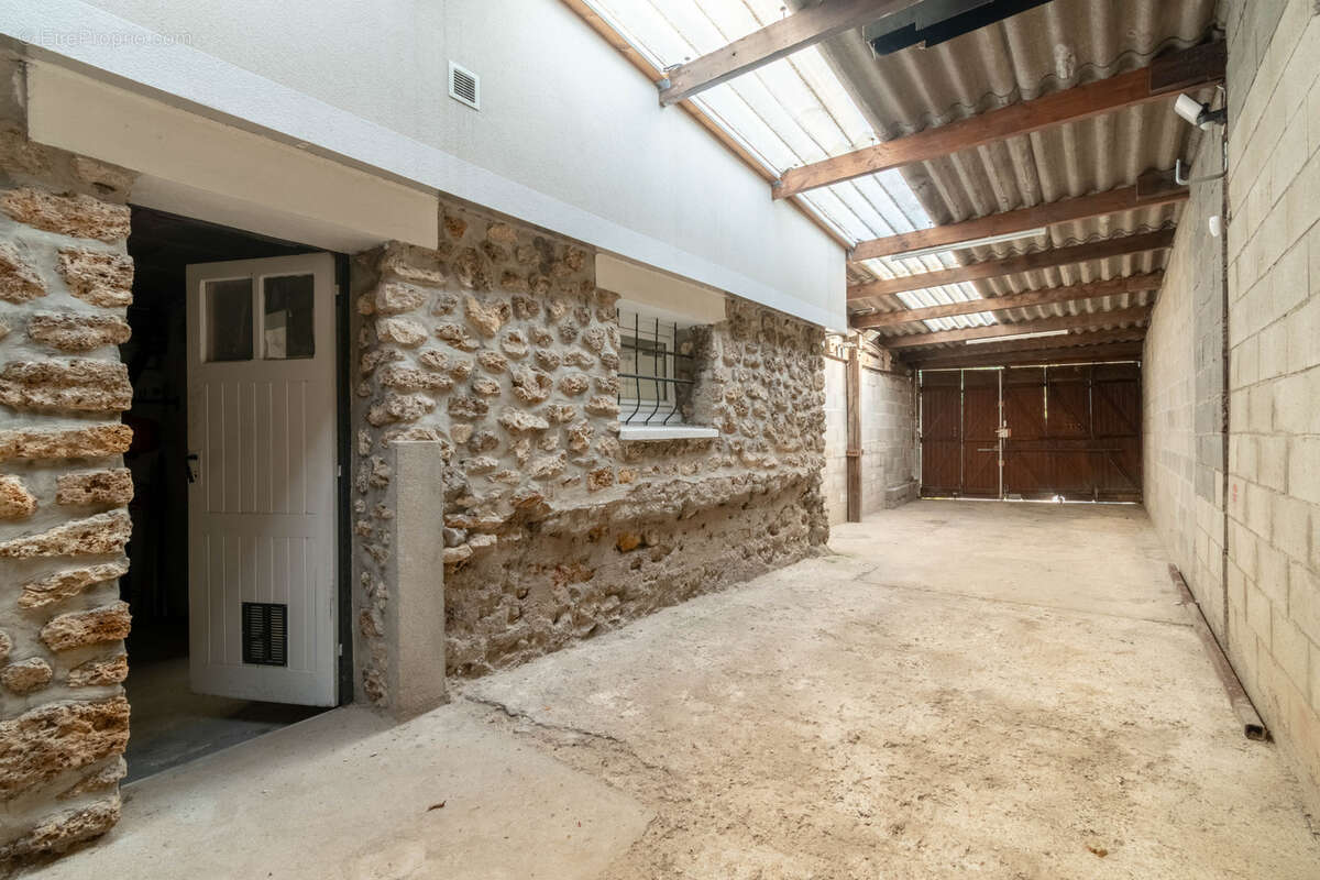 Maison à VILLENEUVE-LE-ROI