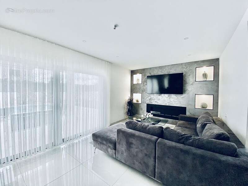 Maison à CHEVIGNY-SAINT-SAUVEUR