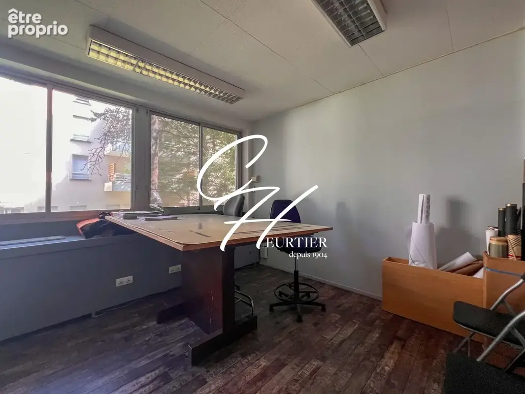Commerce 214 m² à Grenoble  - photo 5