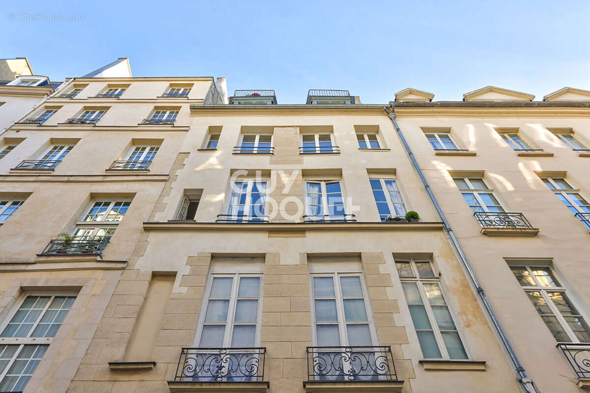 Appartement à PARIS-4E