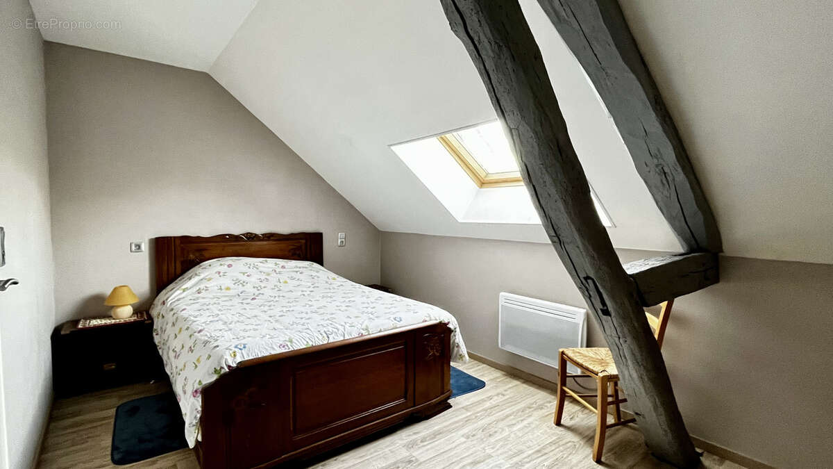 Maison à LA CHAPELLE-SAINT-SULPICE