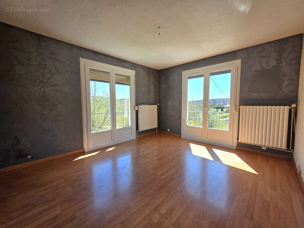 Maison à RONCHAMP