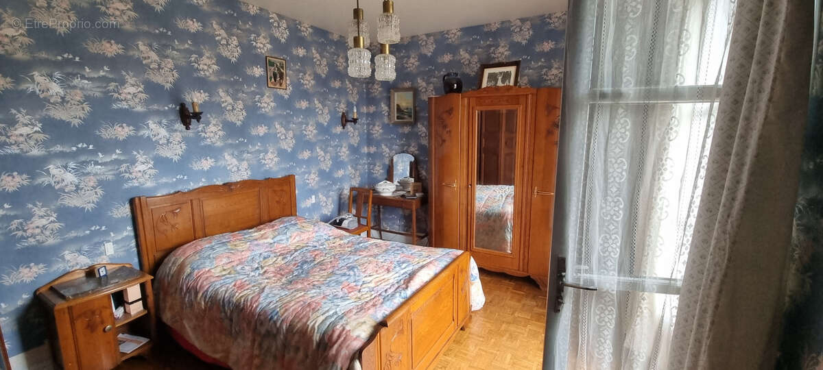 Maison à PONT-SUR-YONNE