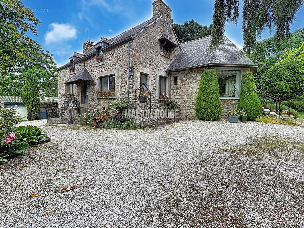 Maison à PLOUER-SUR-RANCE
