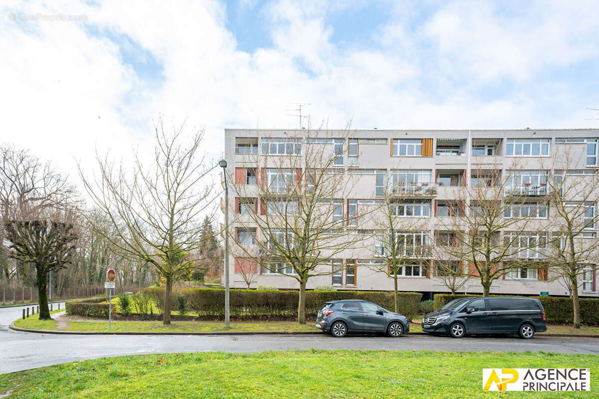 Appartement à MAISONS-LAFFITTE