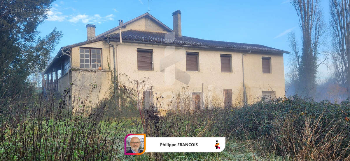 Maison à LIORAC-SUR-LOUYRE