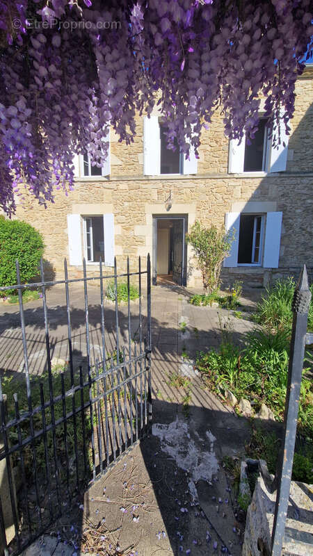 Maison à GIRONDE-SUR-DROPT