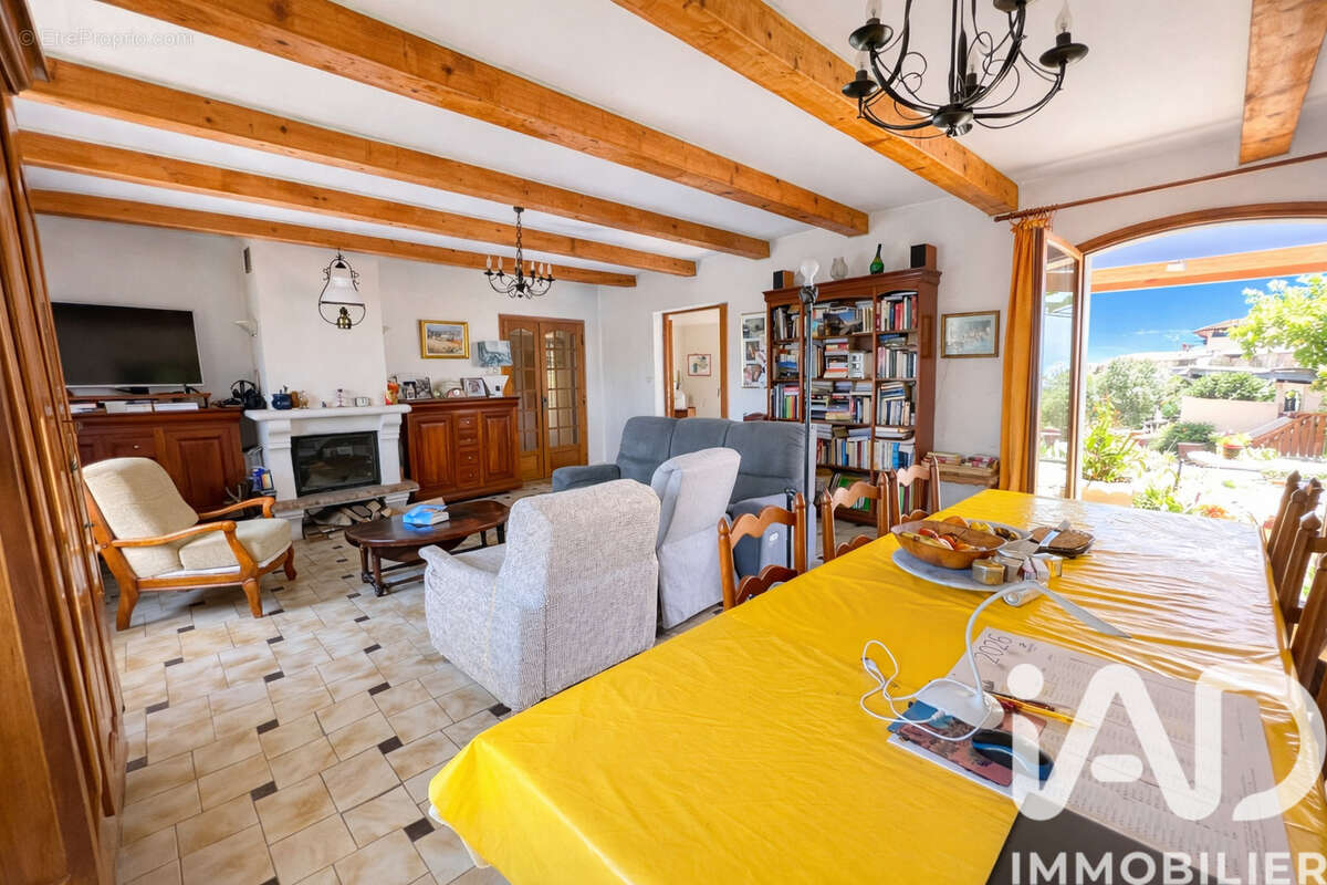 Photo 3 - Maison à SAINT-RAPHAEL