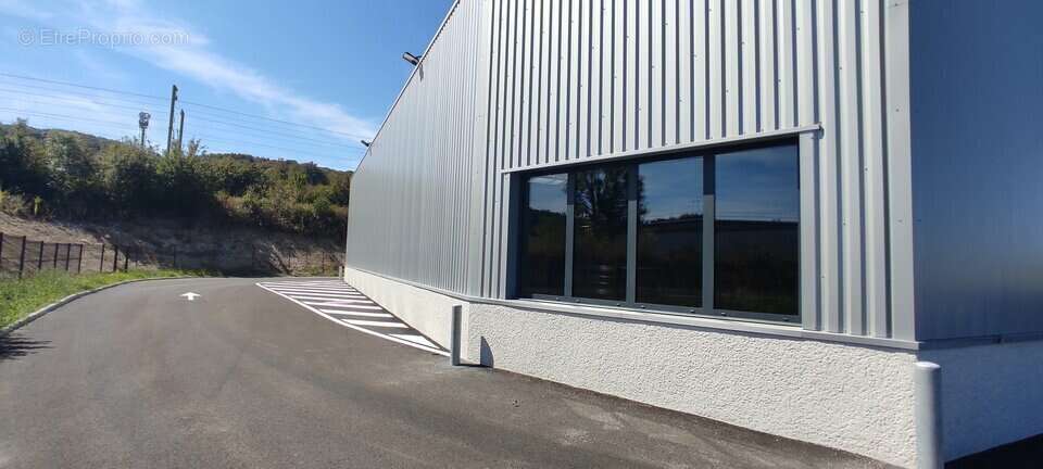 Autre à BOURGOIN-JALLIEU