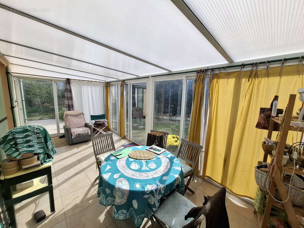 Maison à FONTVIEILLE