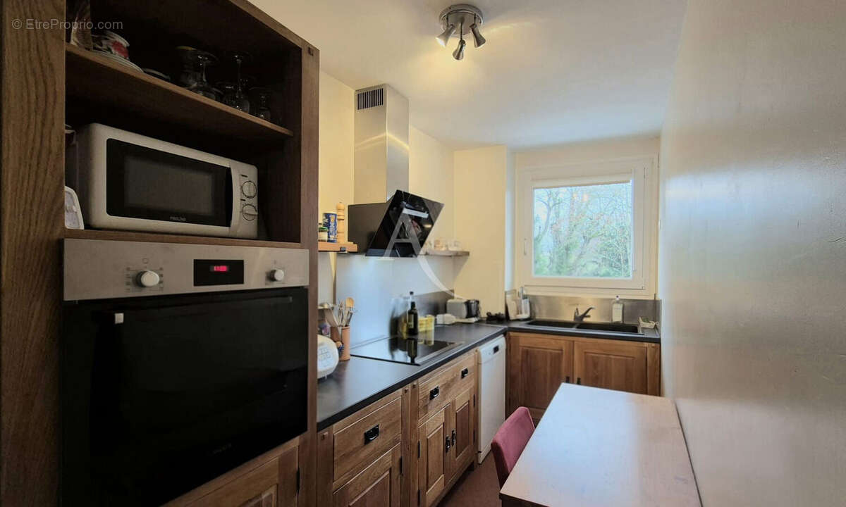 Appartement à BURES-SUR-YVETTE