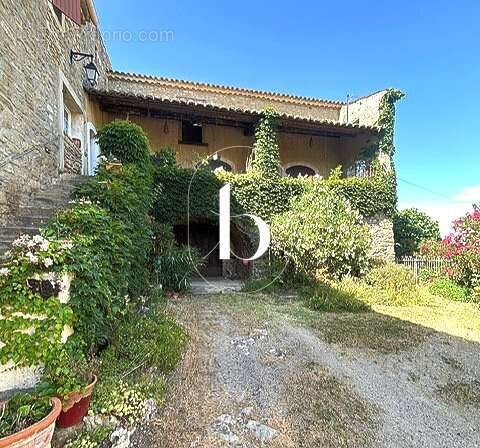 Maison à SAINT-PAULET-DE-CAISSON