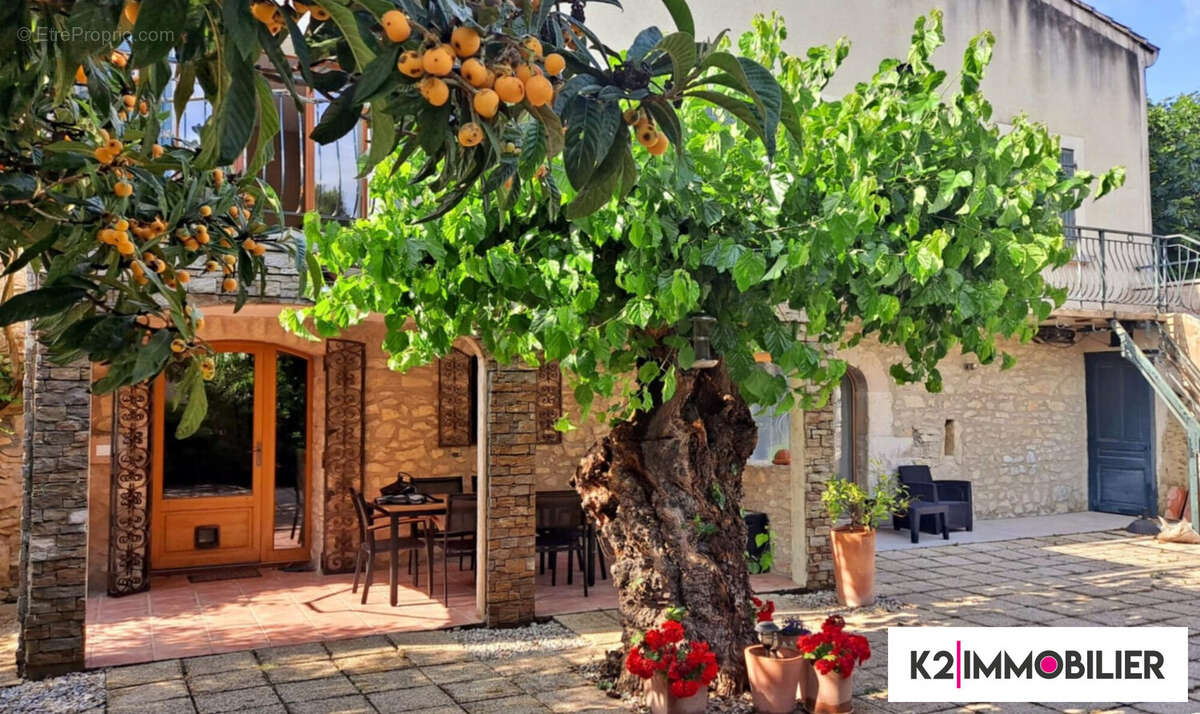 Maison à SAINT-MARCEL-LES-SAUZET