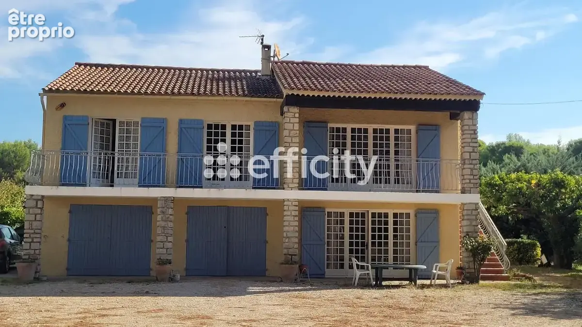 Maison 5 pièces 146 m² à vendre à Le Beausset (83330) - photo 2