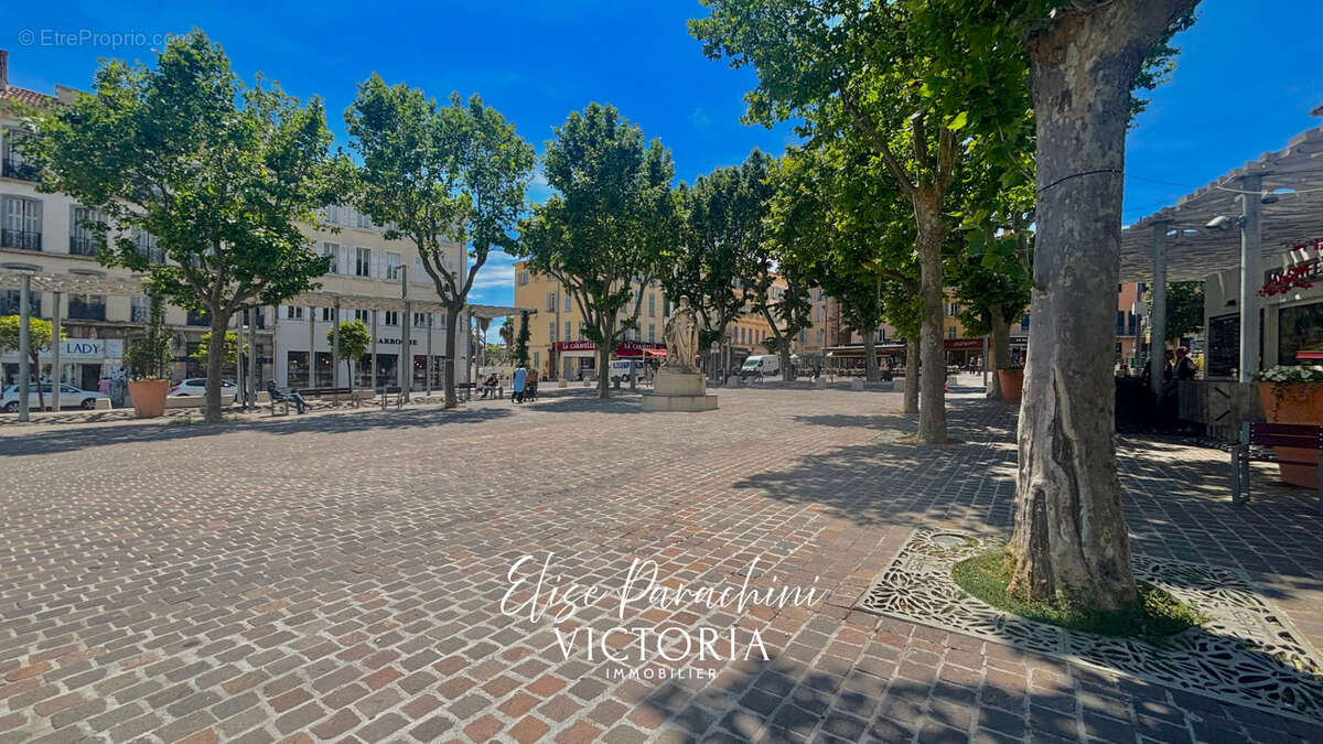 Appartement à HYERES