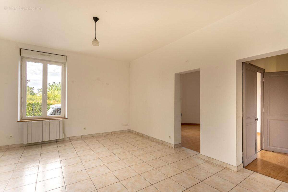 Maison Millancay 5 pièces 92 m2 - photo 4