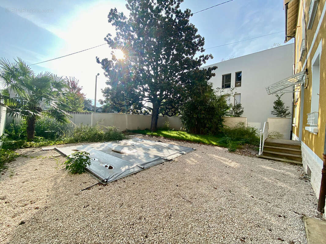 Maison à VILLEFRANCHE-SUR-SAONE