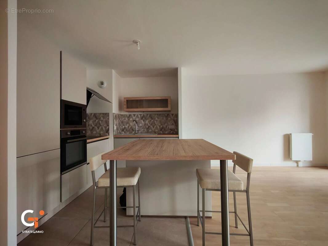 Appartement à MONT-SAINT-AIGNAN