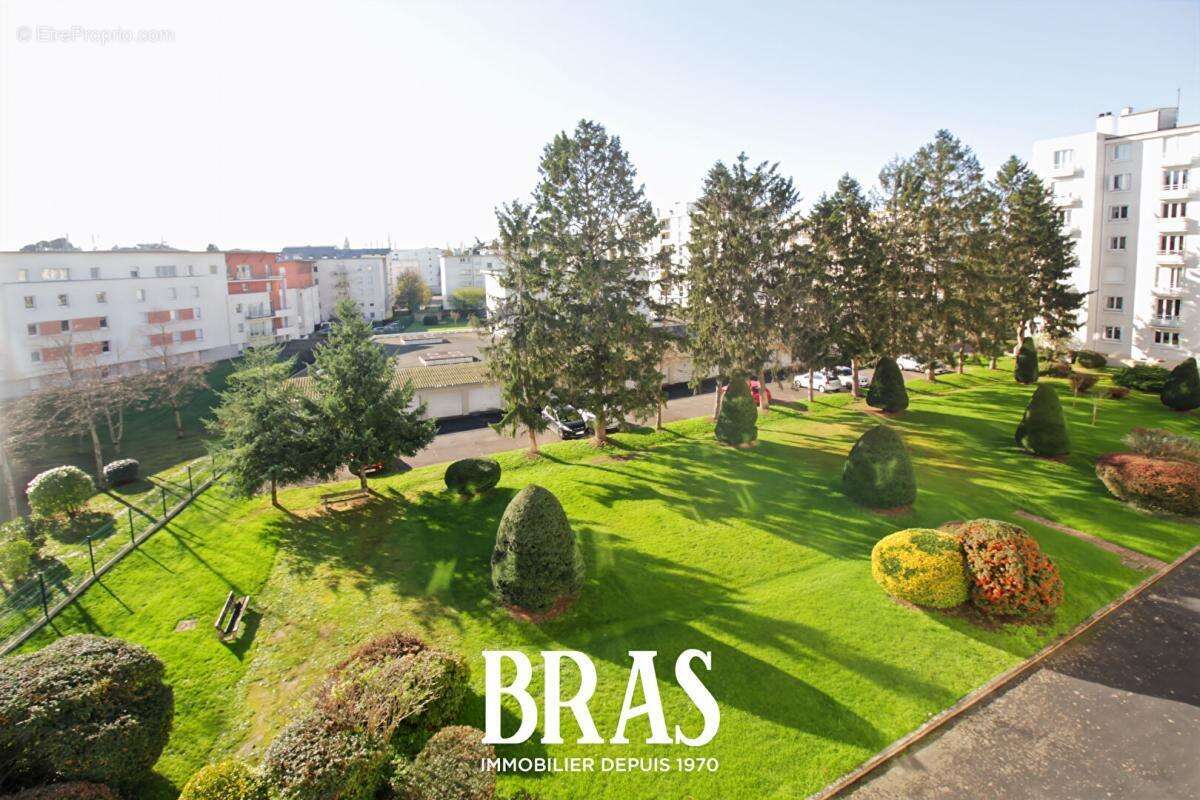 Appartement Nantes 4 pièce(s) 65.70 m2 - photo 3