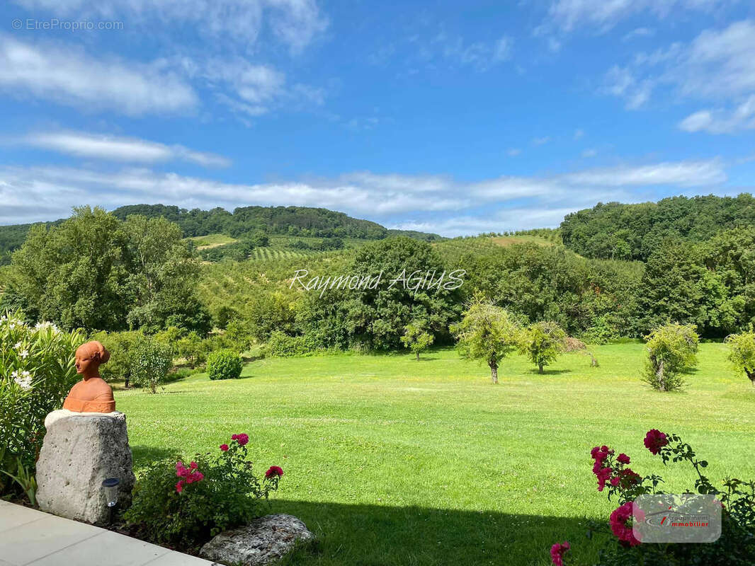 Maison à CASTELMORON-SUR-LOT