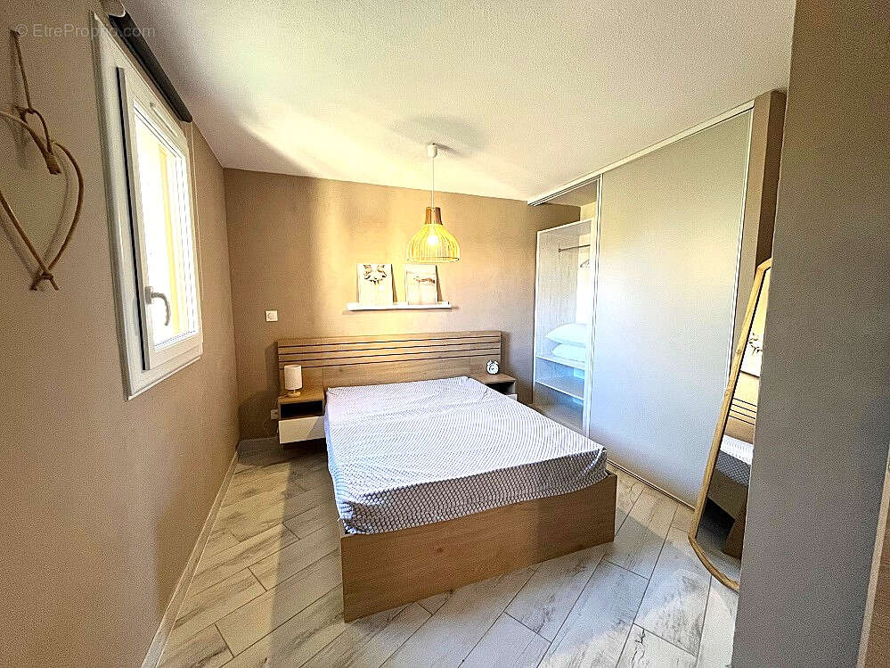 Appartement à BORMES-LES-MIMOSAS