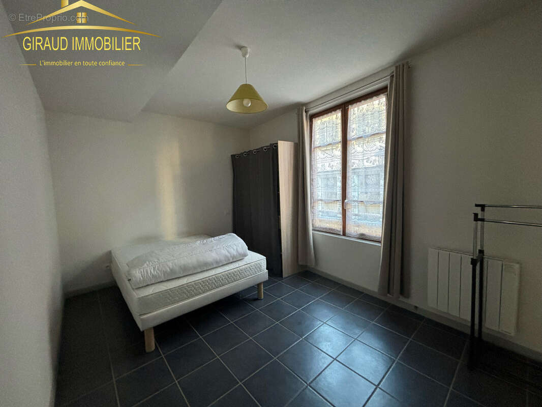 Appartement à CHARLIEU