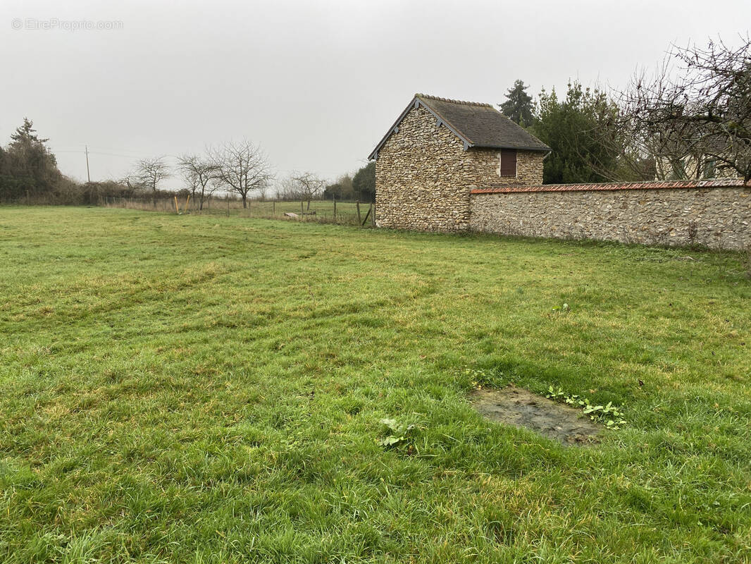Terrain à PACY-SUR-EURE