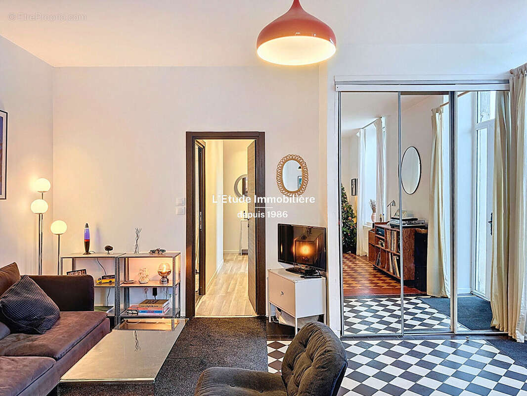 Appartement à NEUVILLE-SUR-SAONE