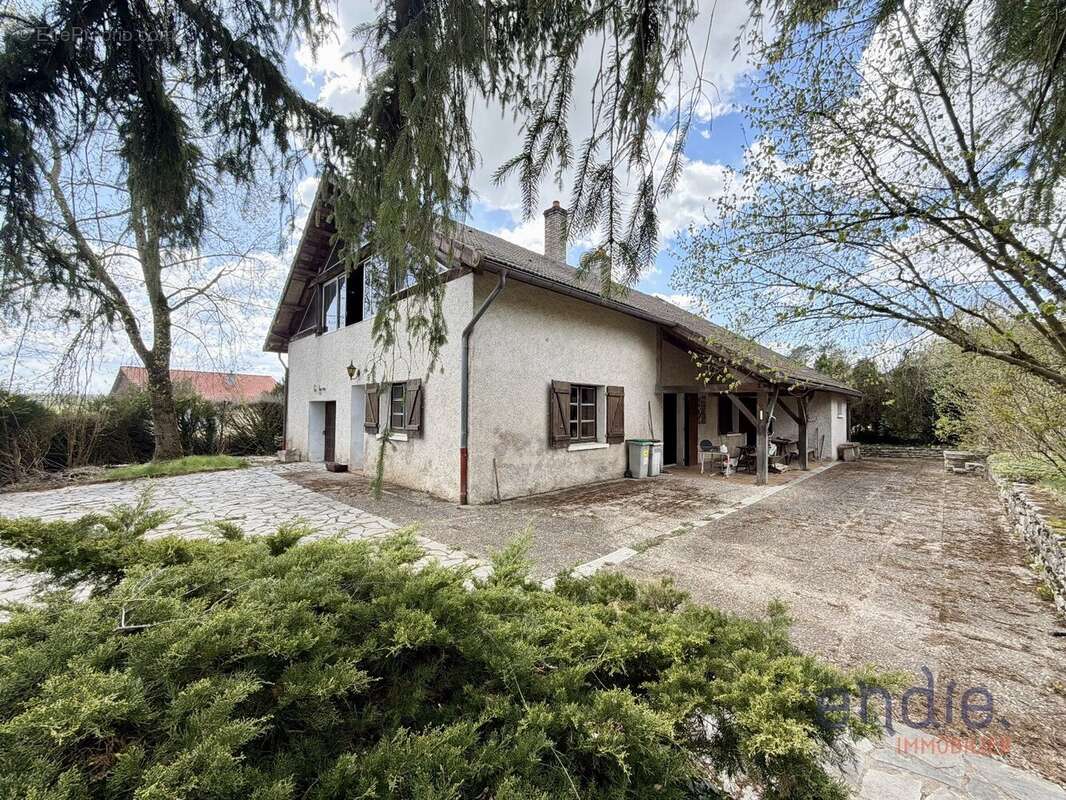 Maison à CHEVIGNEY