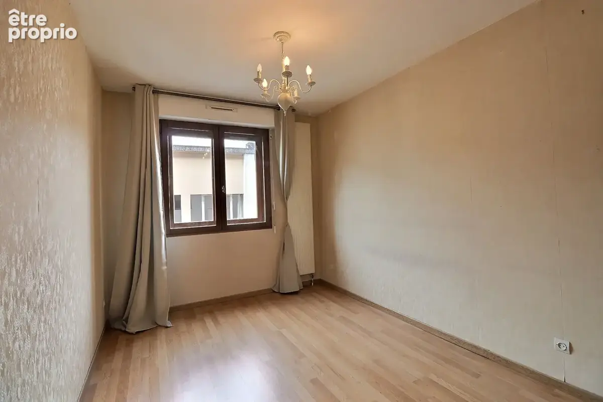Appartement Chambery 3 pièce(s) 73 m2 - photo 5