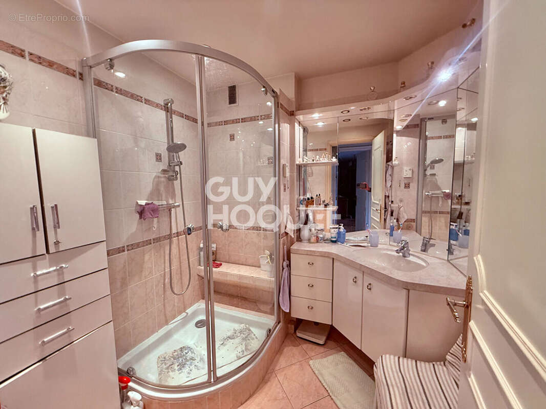 Appartement à CHEVILLY-LARUE