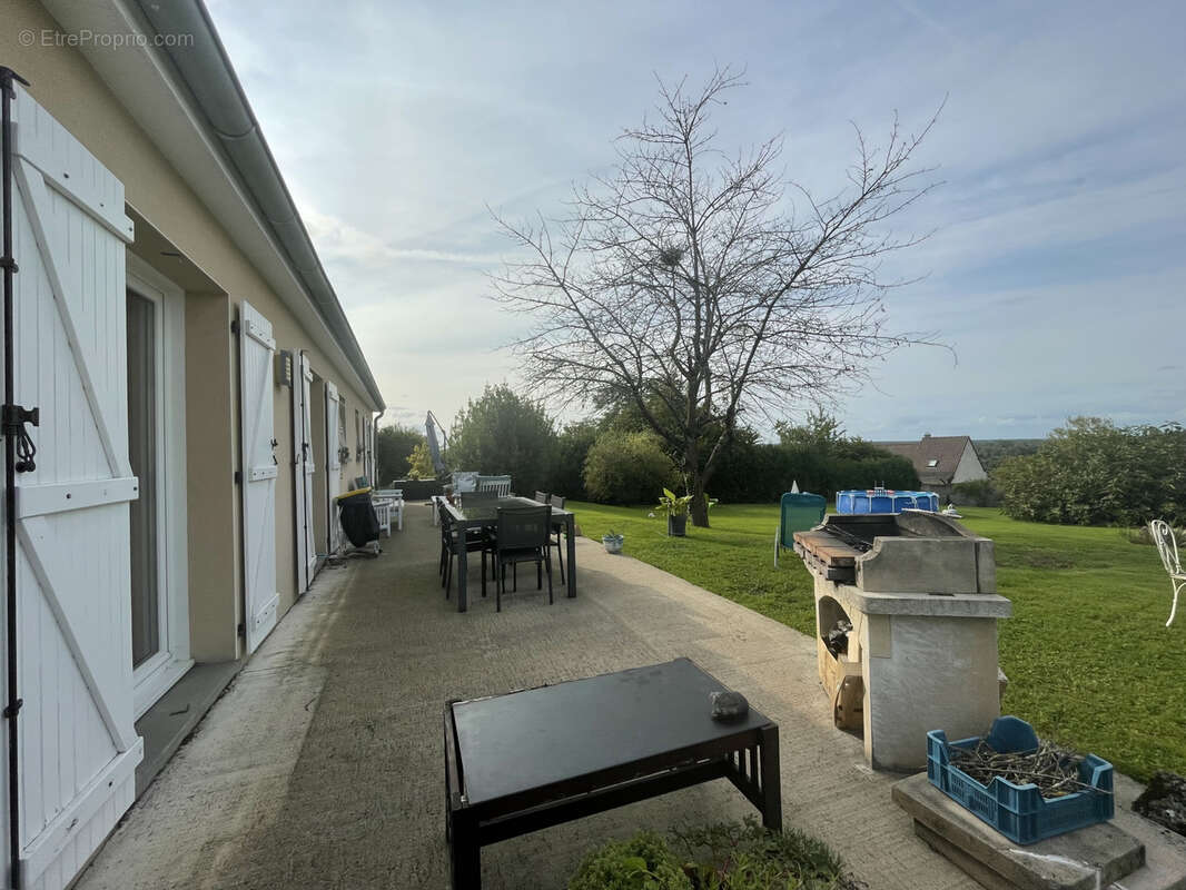 Maison à SAINT-GERMAIN-DES-FOSSES