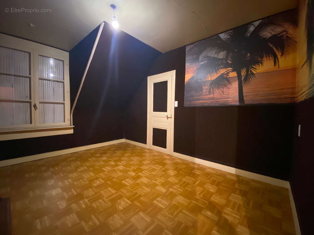 Maison à LA SUZE-SUR-SARTHE