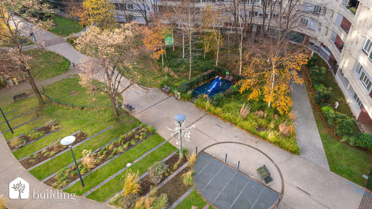 Appartement à COURBEVOIE